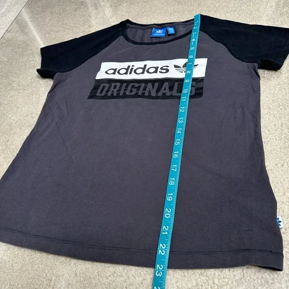 ADIDAS CHARCOAL GREY LEGGINGS & T SHIRT 2 PIECE SET XS/S - Picture 10 of 12